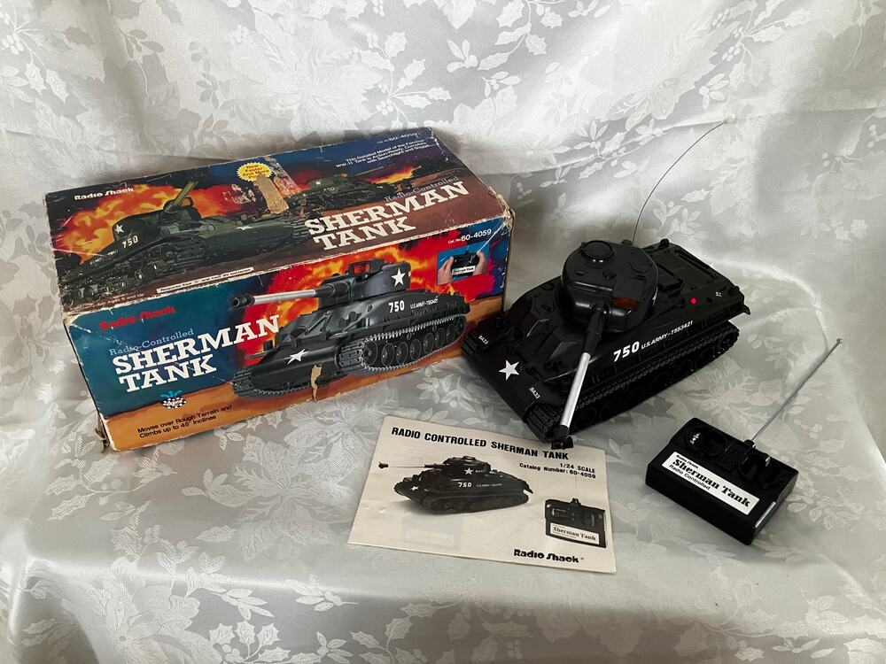 1985 Radio Shack WWII Sherman Tank RC Cat No 60-4059 Tested Boxed Vintage